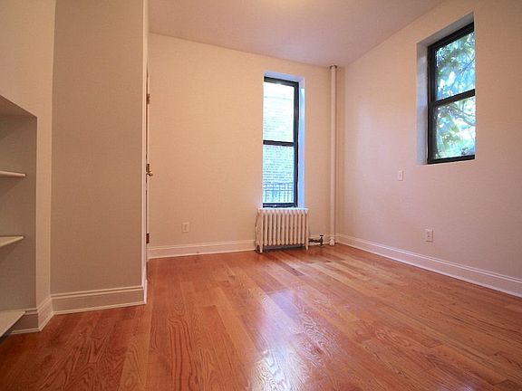 5th image of 117 Waverly Pl APT 2E