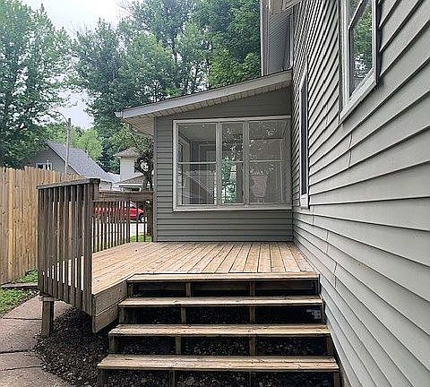 3rd image of 169 16th Ave