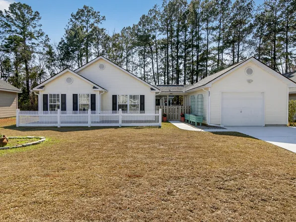 237 Moon Dance Ln, Summerville, SC 29483