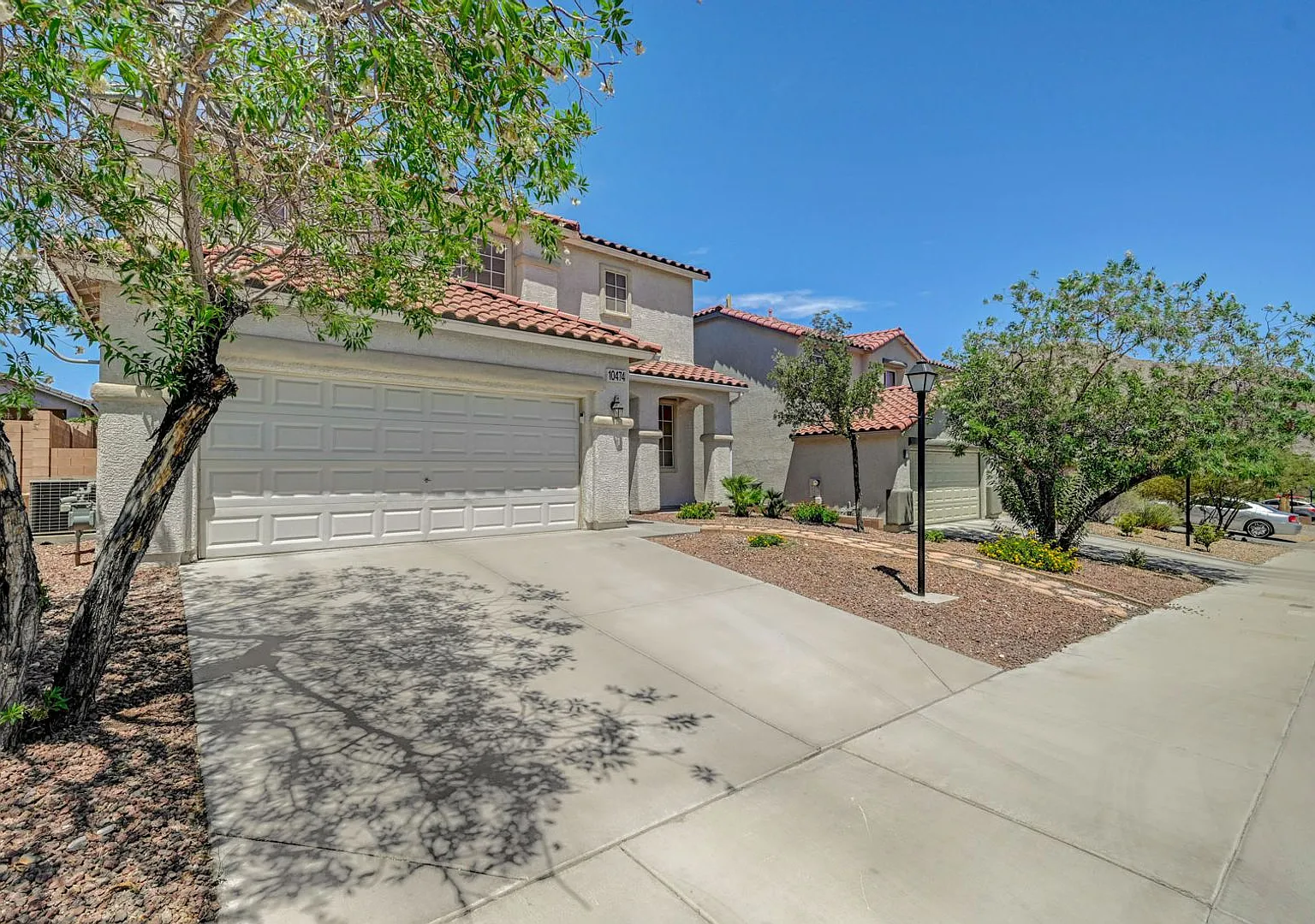 This delightful two-story 3 bedrooms 2.5 Baths home offers a generous 2,024 square feet of living... — Photo 4
