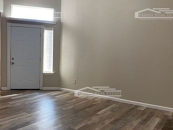 3rd image of 7525 Arbor Hill Dr