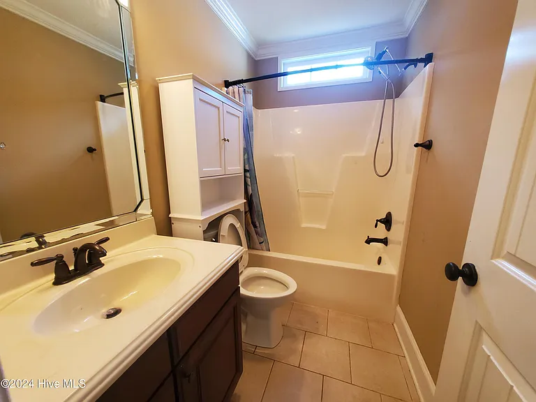 3008 Taberna Dr — Photo 24