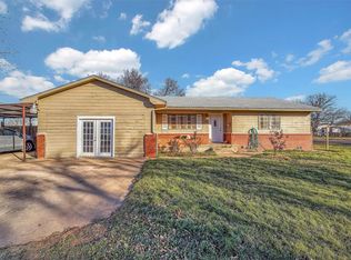 823 S 14th St, Frederick, OK 73542