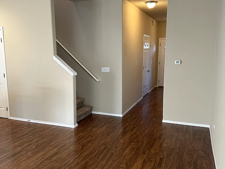 167 NW 9th Ct — Photo 3