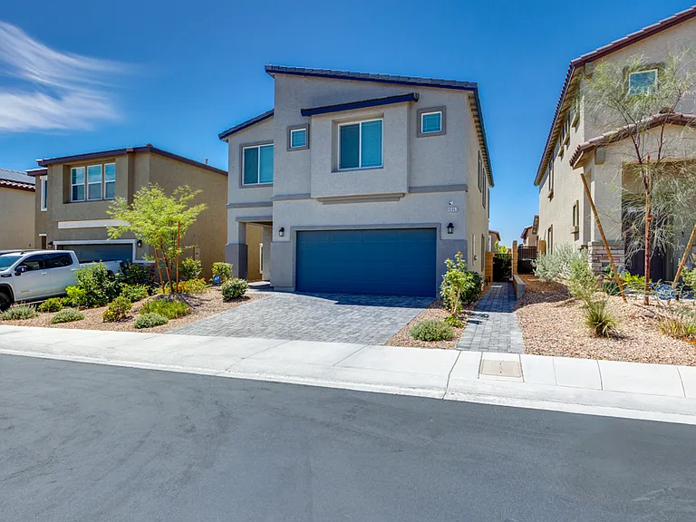 10963 Preston Trails Ave — Photo 2