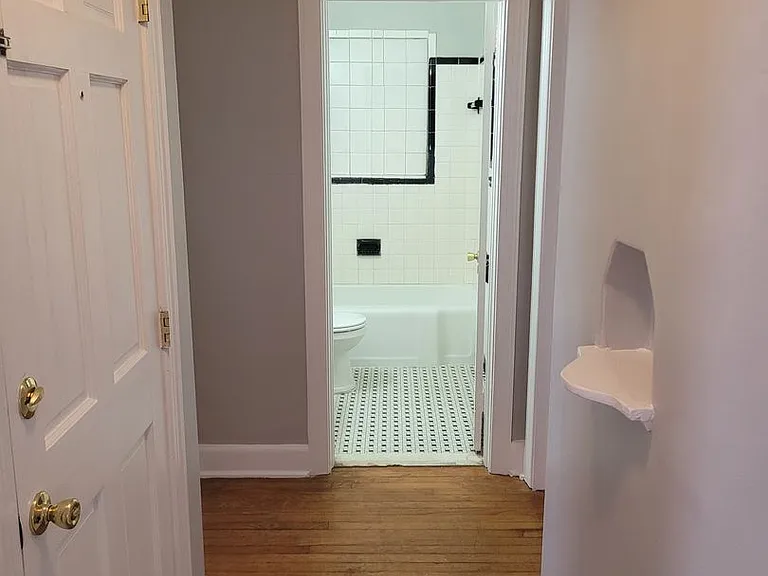 412 Forrest Ave — Photo 10