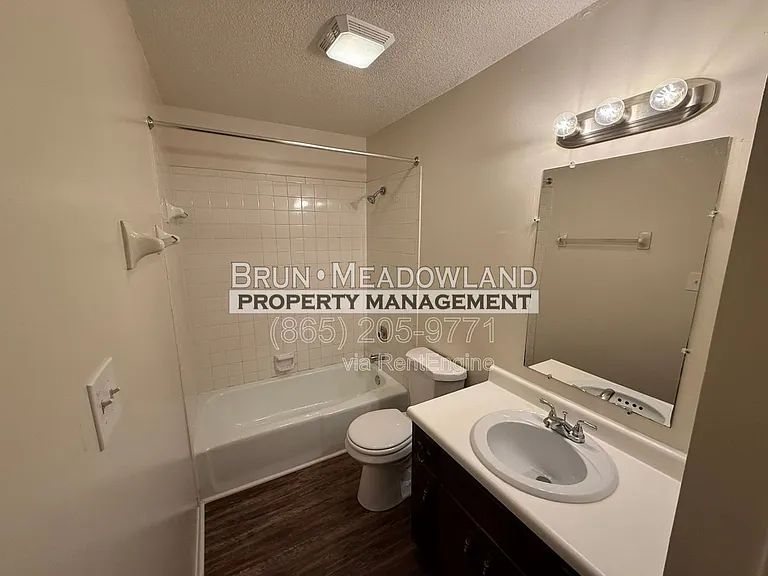 128 Lynnwood Dr #7 — Photo 16