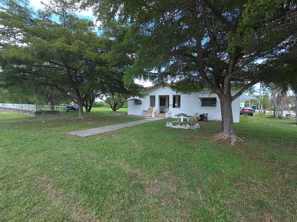 1st image of 145 SW 3rd Avenue