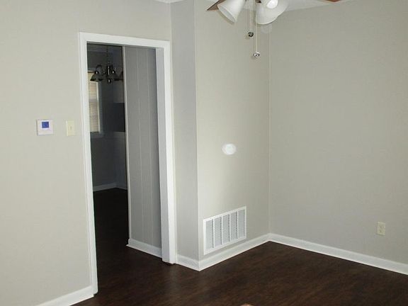 5th image of 7206 Skylark Dr