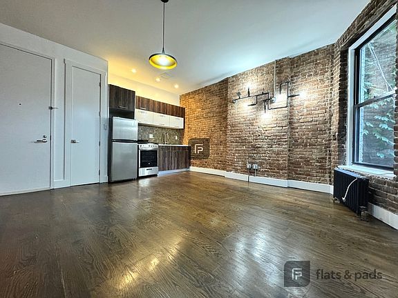 3rd image of 600 Rogers Ave APT 2C