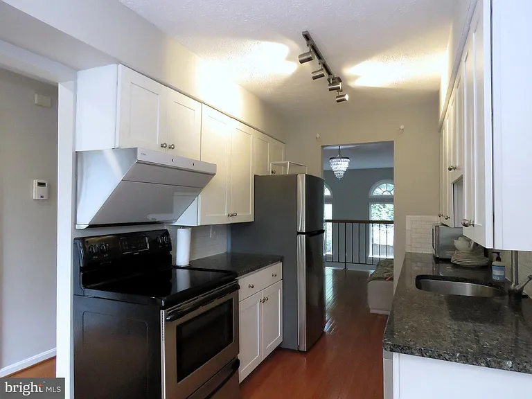 13945 Big Yankee Ln — Photo 5