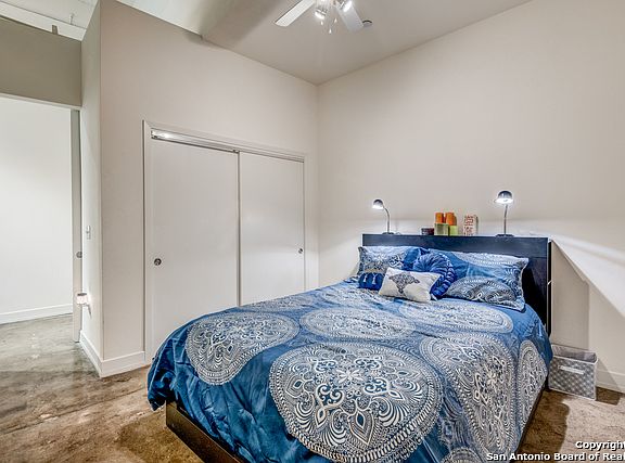 4th image of 1401 S Flores St APT 128