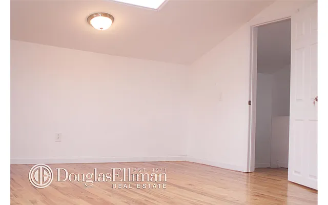 Sold by Douglas Elliman | media 19