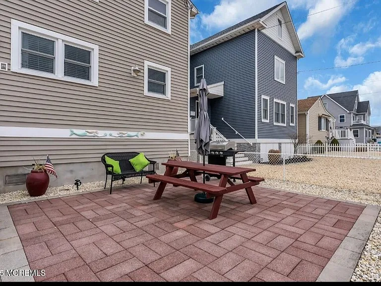 2020 Baltimore Ave #DOWN — Photo 17
