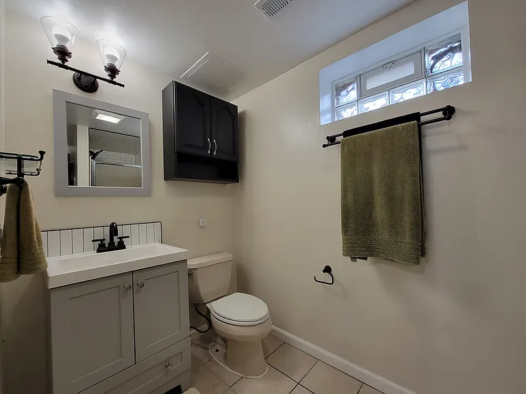 217 Pearl St #2 — Photo 11