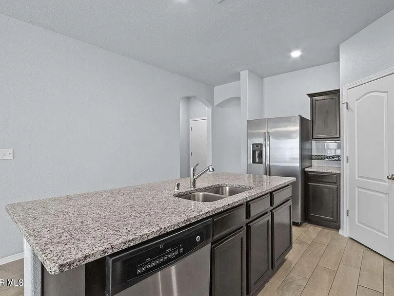 1021 Ultrastar Pl — Photo 11