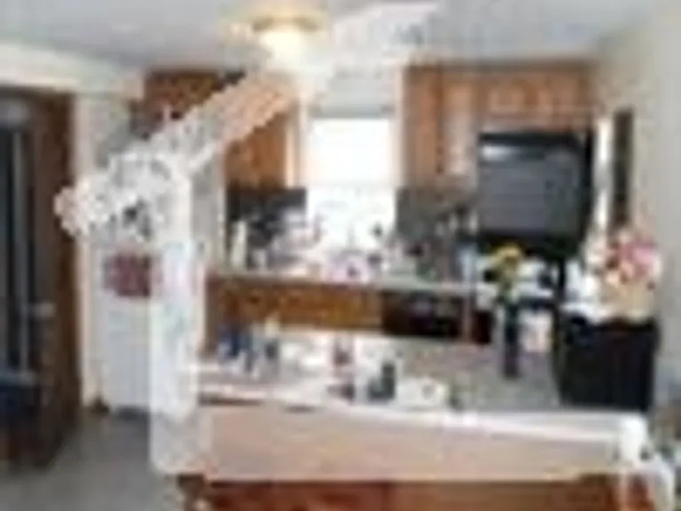 547 Washington St #2 — Photo 6