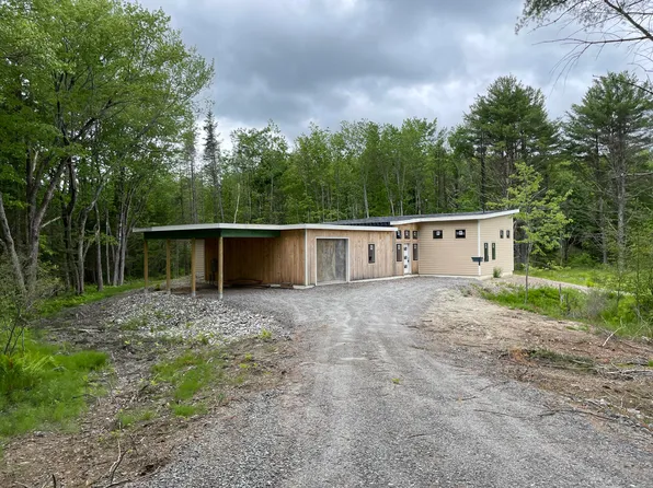 36 Collinsbrook Road, Brunswick, ME 04011