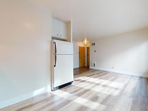 5th image of 348 8th Ave #3