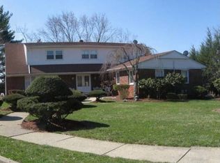 11 Anderson Dr, Wayne, NJ 07470