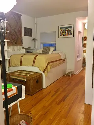 Rented by Bank Neary | media 63