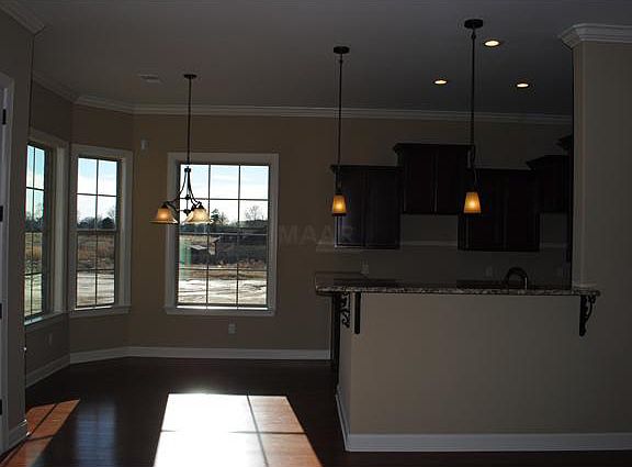 4th image of 5410 Riverstone Dr