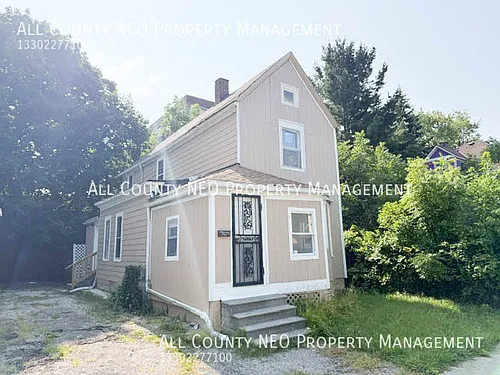 519 E 103rd St Photo 1