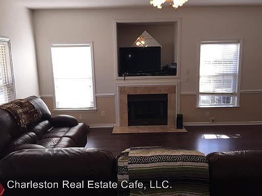 2nd image of 145 Paddock Way