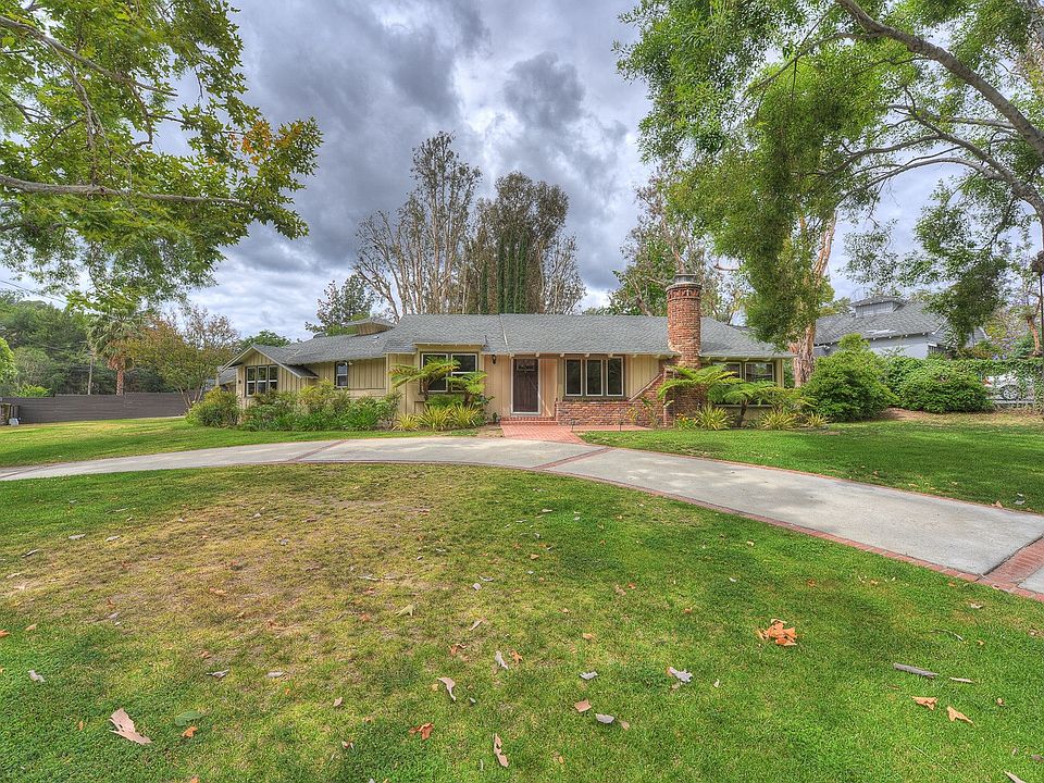 1st image of 19156 Wells Dr