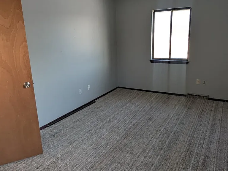 8545 W Greenbrook Dr #4 — Photo 3
