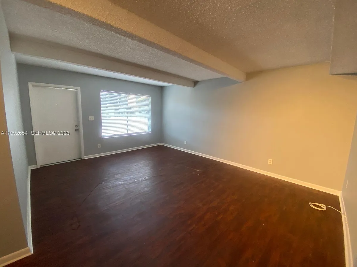 Building Photo - 1045 S Flagler Ave #711