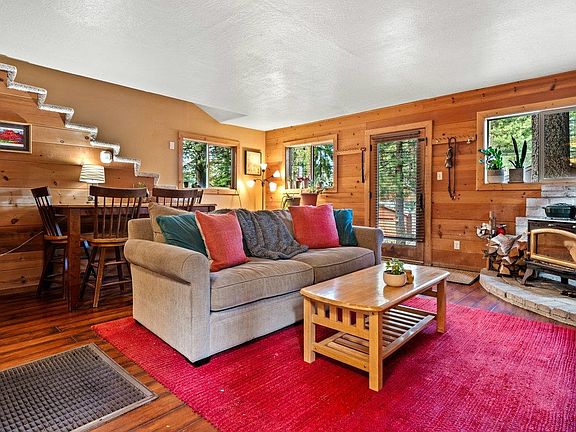 3rd image of 10281 Thomas Dr