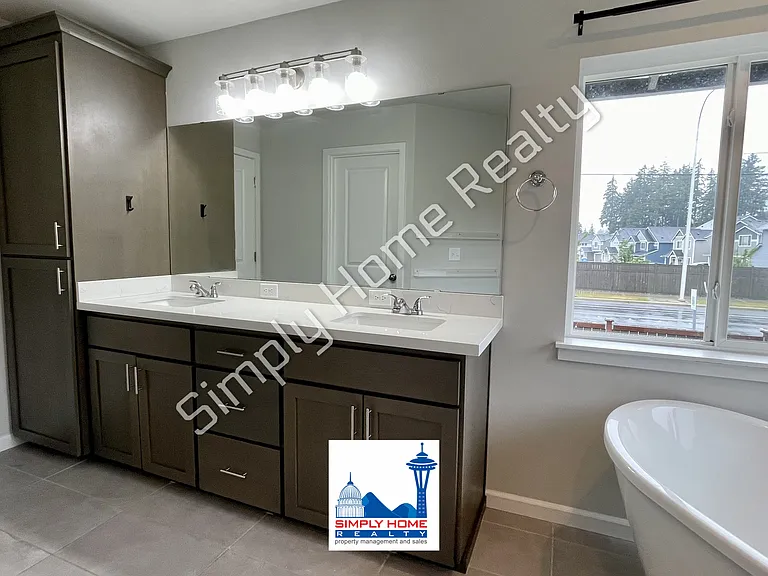 6653 Percy Ln SE — Photo 12