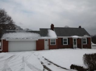 1700 Middle Rd, Glenshaw, PA 15116
