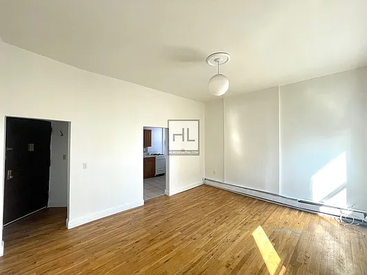 Rented by Highline Residential | media 11