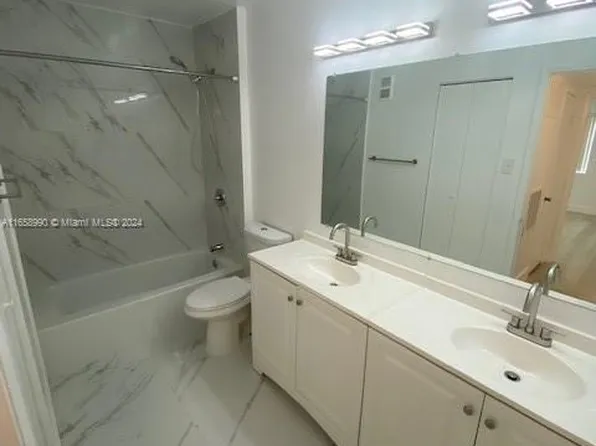 15295 SW 106th Ln APT 709, Miami, FL 33196