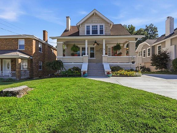 3rd image of 36 Woodlawn Ave
