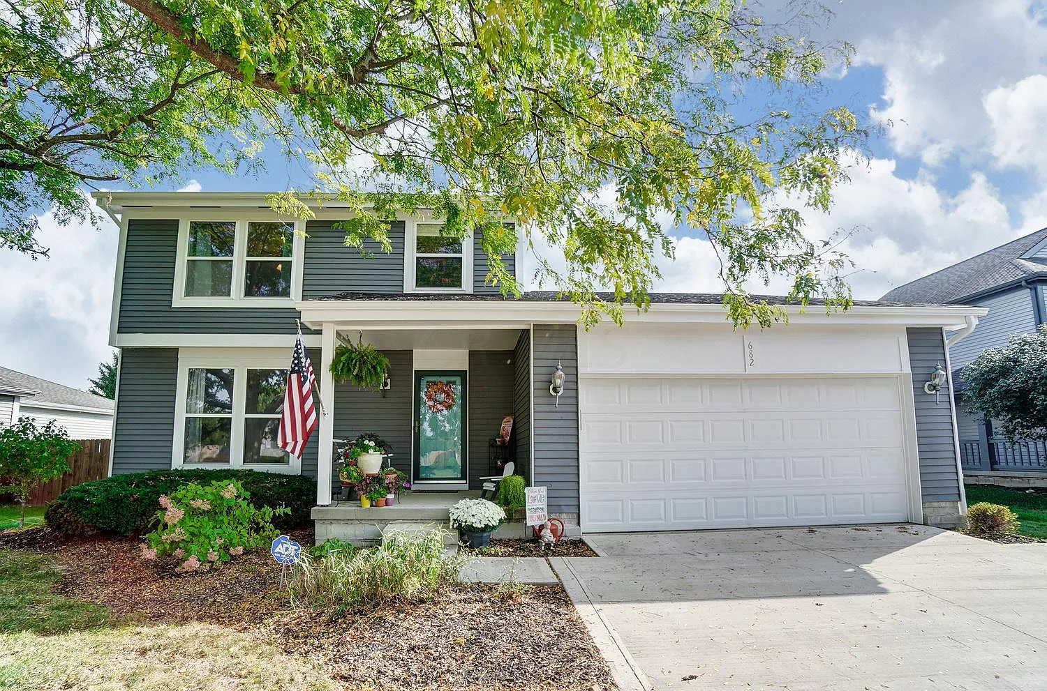 682 Academy Dr photo 1