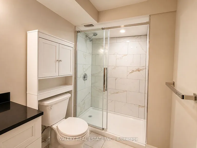 1141 Beaver Valley Cres #1 — Photo 17