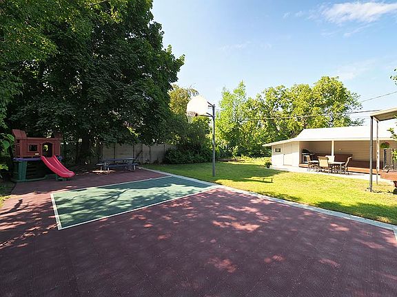 3rd image of 2566 E Barbey Dr