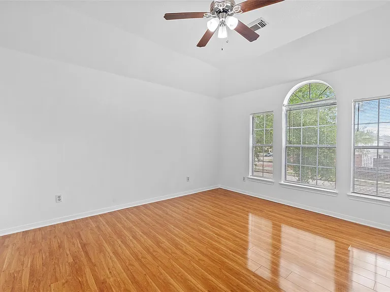2106 Hawks Rd — Photo 26