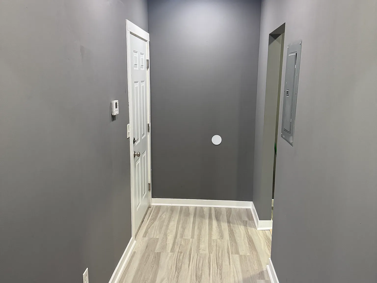 3 bed, 1045 sqft, $1,650 — Photo 1