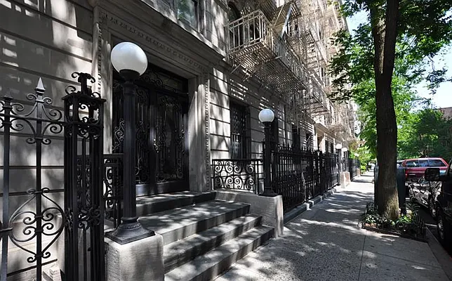 Rented by Buchbinder & Warren | media 10