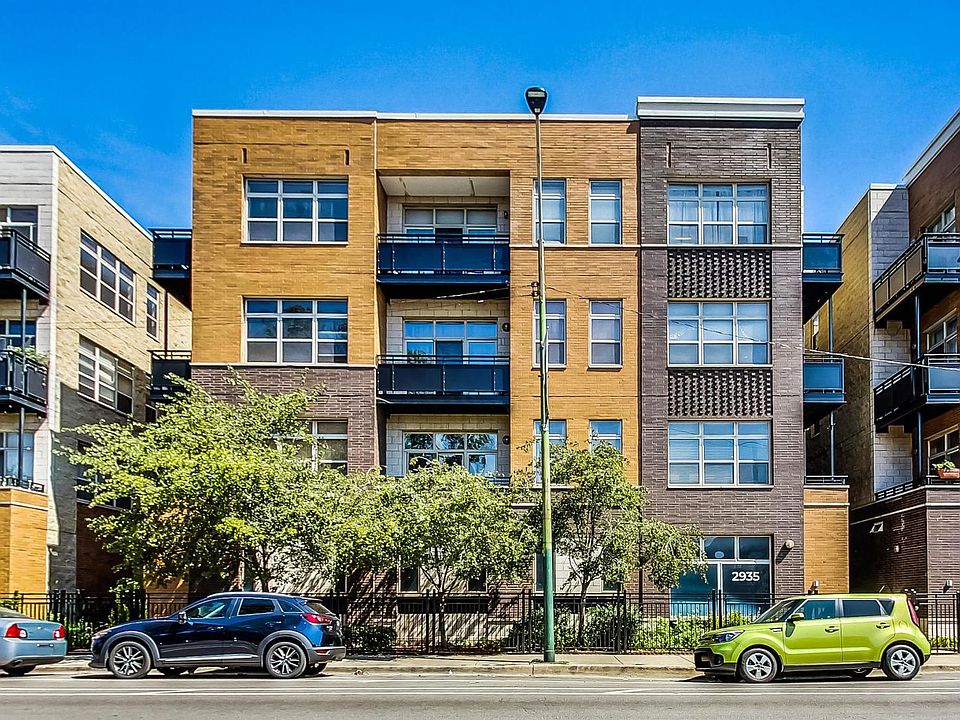 1st image of 2935 N Clybourn Ave Unit 404