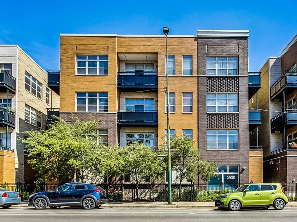 2935 N Clybourn Ave Unit 404, Chicago, IL 60618