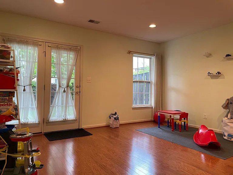 25417 Elm Ter — Photo 17