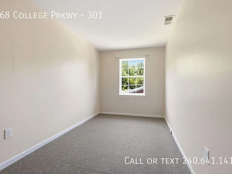 868 College Pkwy #301 — Photo 14