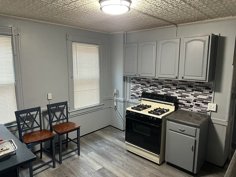 683 Union St #2 — Photo 16