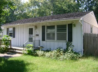 875 S Ellsworth Ave, Marshall, MO 65340