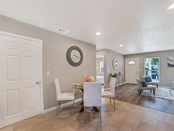 5th image of 1044 Bradley Way